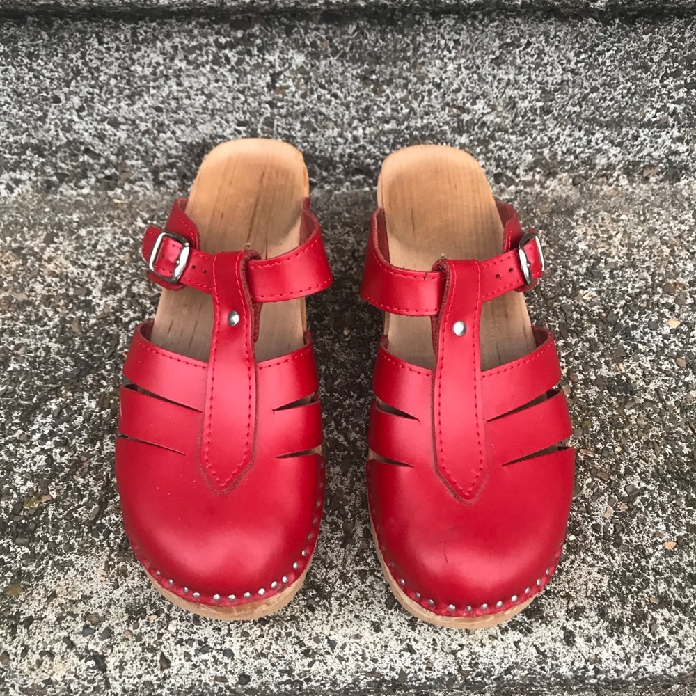 Troentorp Mary Jane Clog Red in Ideal Sole